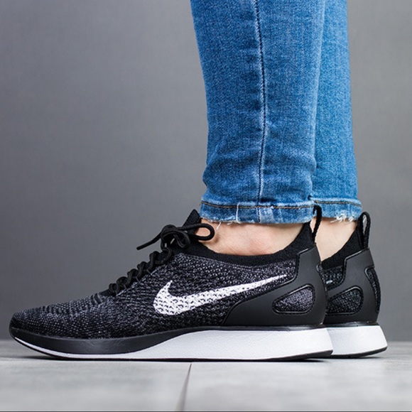 nike womens mariah flyknit racer